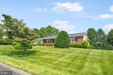 2 Palmway Ct, Baldwin, MD 21013 photo 4