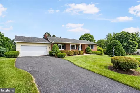 2 Palmway Ct, Baldwin, MD 21013 photo 2