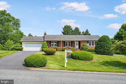 2 Palmway Ct, Baldwin, MD 21013 photo 3