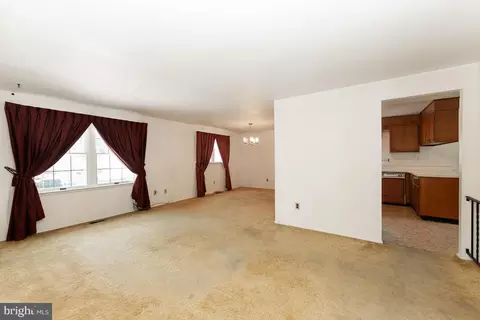 3902 Klausmier Rd, Nottingham, MD 21236 photo 4