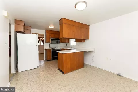 3902 Klausmier Rd, Nottingham, MD 21236 photo 8