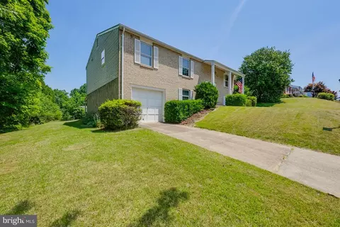 3902 Klausmier Rd, Nottingham, MD 21236 photo 2