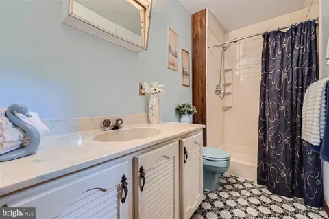 Bath - 6927 N River Dr, Middle River, MD 21220 photo 1 of 3