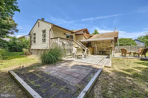 Exterior - 6927 N River Dr, Middle River, MD 21220 photo 2 of 5