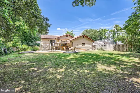 Exterior - 6927 N River Dr, Middle River, MD 21220 photo 4 of 5