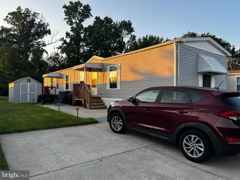 24 Mango Trl, Middle River, MD 21220