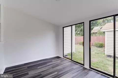 Exterior - 8204 Longpoint Rd, Dundalk, MD 21222 photo 4 of 8