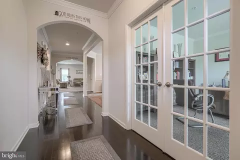 Entry Way - 960 Long Manor Dr, Middle River, MD 21220 photo 1 of 22