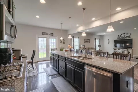 Entry Way - 960 Long Manor Dr, Middle River, MD 21220 photo 7 of 22