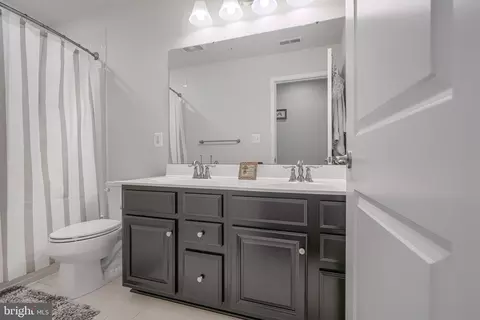 Entry Way - 960 Long Manor Dr, Middle River, MD 21220 photo 17 of 22