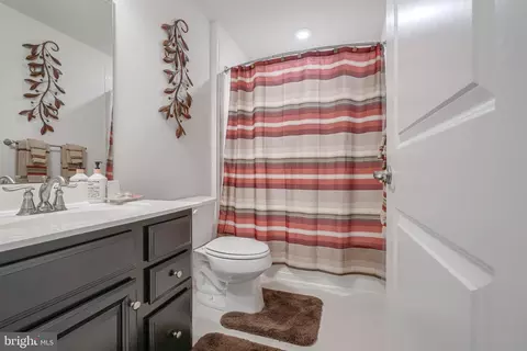 Bath - 960 Long Manor Dr, Middle River, MD 21220 photo 5 of 8