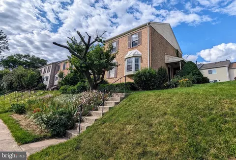 19 Sunnyvale Ct, Cockeysville, MD 21030