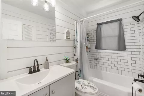902 Wise Ave, Dundalk, MD 21222 photo 14