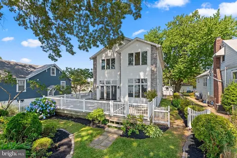 13205 E Greenbank Rd, Middle River, MD 21220