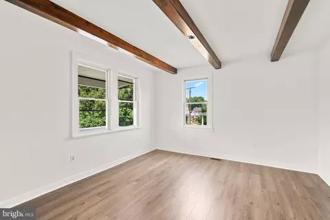 Living - 23 2nd Ave, Halethorpe, MD 21227 photo 1 of 3
