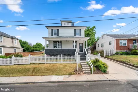 23 2nd Ave, Halethorpe, MD 21227