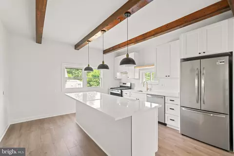 Kitchen - 23 2nd Ave, Halethorpe, MD 21227 photo 1 of 2