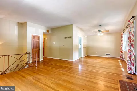 6703 Maxalea Rd, Idlewylde, MD 21239 photo 3