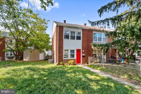 2076 Larkhall Rd, Dundalk, MD 21222