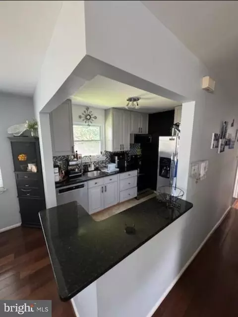 6001 Montgomery St, Gwynn Oak, MD 21207 photo 5