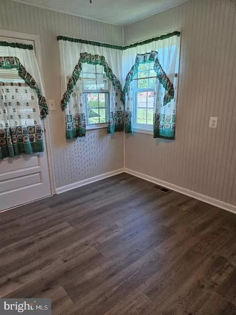 558 Compass, Middle River, MD 21220 photo 19