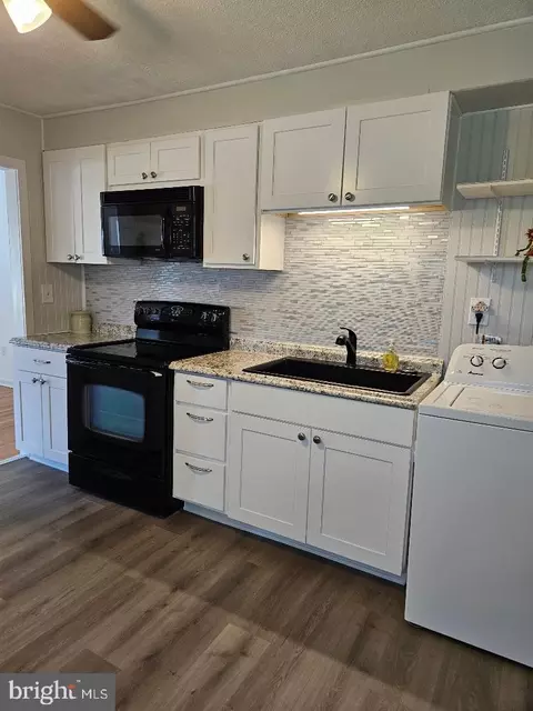 558 Compass, Middle River, MD 21220 photo 16