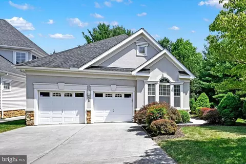 30 Dinaden Cir, Pikesville, MD 21208