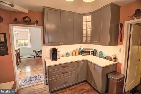 5649 Oregon Ave, Halethorpe, MD 21227 photo 9