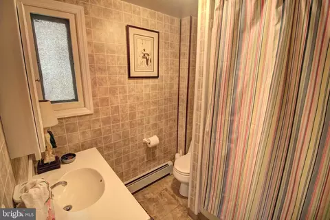 5649 Oregon Ave, Halethorpe, MD 21227 photo 10