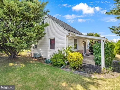 3114 Cornwall Rd, Dundalk, MD 21222 photo 4