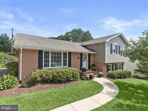 10525 Gateridge Rd, Cockeysville, MD 21030