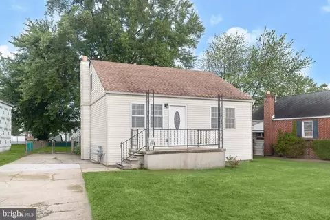 216 Oakwood Rd, Dundalk, MD 21222