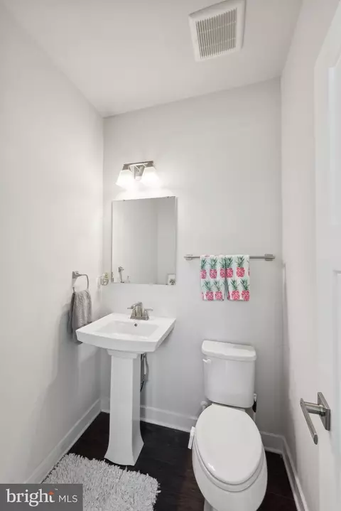 2909 Shaws Rd, Sparrows Point, MD 21219 photo 18
