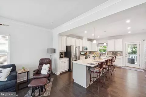 2909 Shaws Rd, Sparrows Point, MD 21219 photo 5