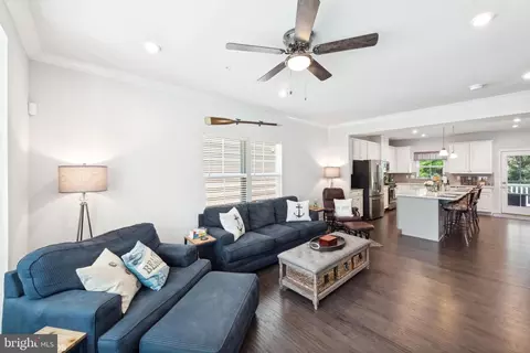 2909 Shaws Rd, Sparrows Point, MD 21219 photo 4