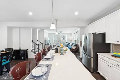 2909 Shaws Rd, Sparrows Point, MD 21219 photo 11