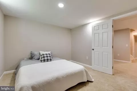Bedroom - 9221 Snyder Ln, Perry Hall, MD 21128 photo 9 of 9