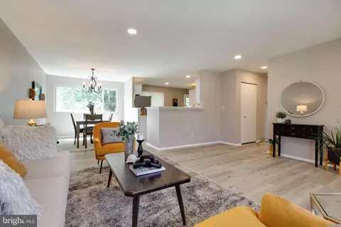 Living - 9221 Snyder Ln, Perry Hall, MD 21128 photo 2 of 5