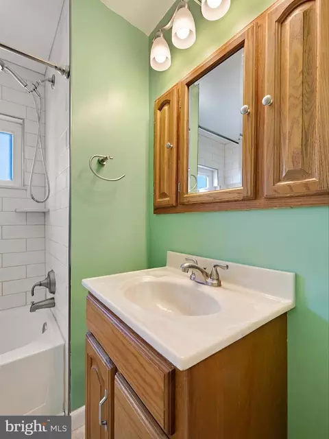 5849 Oakland Rd, Halethorpe, MD 21227 photo 24