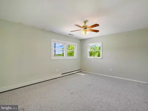 5849 Oakland Rd, Halethorpe, MD 21227 photo 17