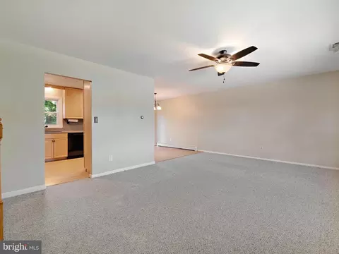 5849 Oakland Rd, Halethorpe, MD 21227 photo 8