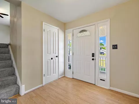 5849 Oakland Rd, Halethorpe, MD 21227 photo 3