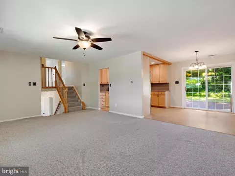 5849 Oakland Rd, Halethorpe, MD 21227 photo 9