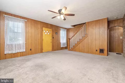 3202 Whiteway Rd, Sparrows Point, MD 21219 photo 4