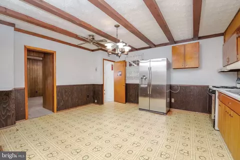 3202 Whiteway Rd, Sparrows Point, MD 21219 photo 11