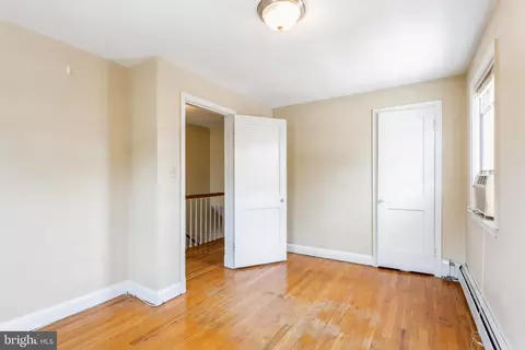 Bedroom - 1100 Elm Rd, Halethorpe, MD 21227 photo 4 of 5