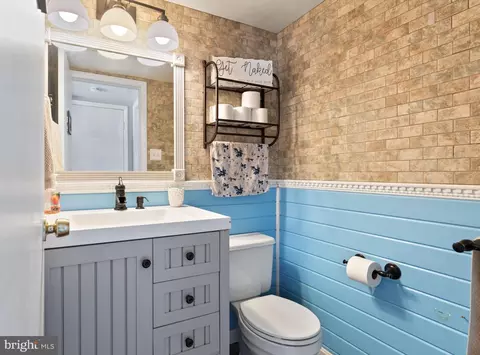 Bath - 9 Eva Ct, Middle River, MD 21220 photo 1 of 3