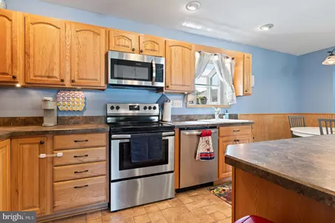 Kitchen - 9 Eva Ct, Middle River, MD 21220 photo 1 of 5