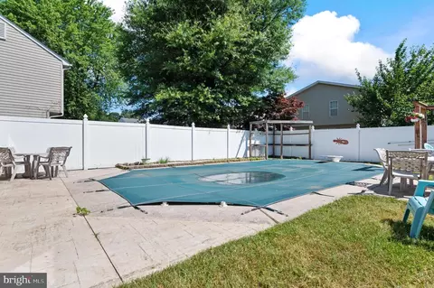 Exterior - 9 Eva Ct, Middle River, MD 21220 photo 7 of 15