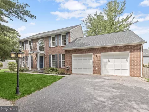 8 Hunting Horn Cir, Reisterstown, MD 21136